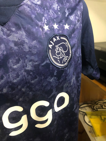 Retro Vintage Ajax 2017/18 Away Shirt Ziyech 10