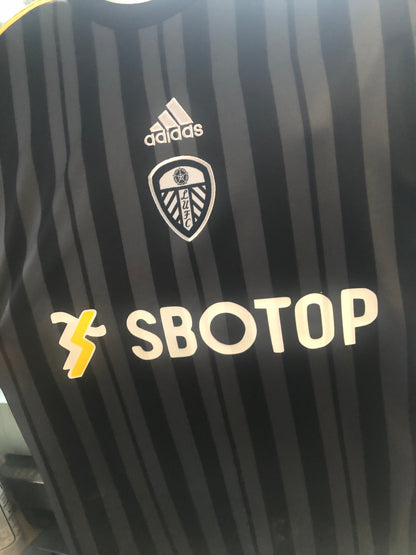 Leeds United 2022/23 Away Shirt