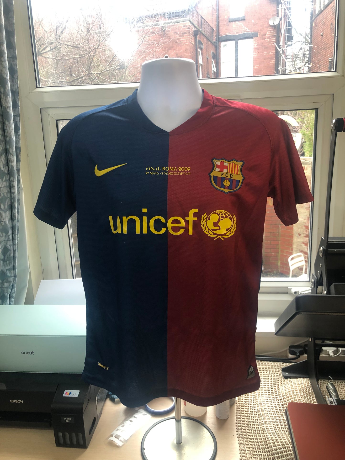Barcelona 2008/09 Home Shirt, Henry 14
