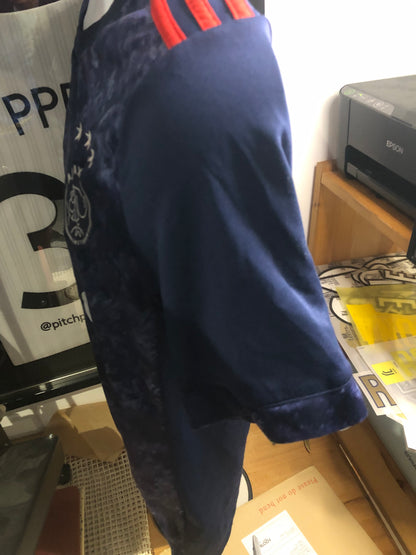 Retro Vintage Ajax 2017/18 Away Shirt Ziyech 10