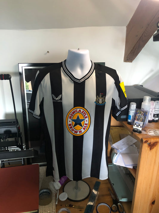 Newcastle United Modern/Retro Mashup Shirt Brown Ale 2023/24 Home Shirt