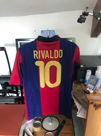 Barcelona 2000/02 Home Shirt Rivaldo 10