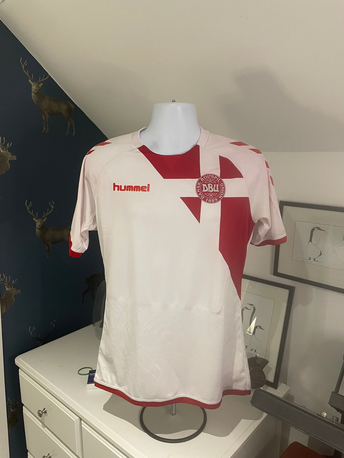 Hummel Denmark 2016/17 away shirt