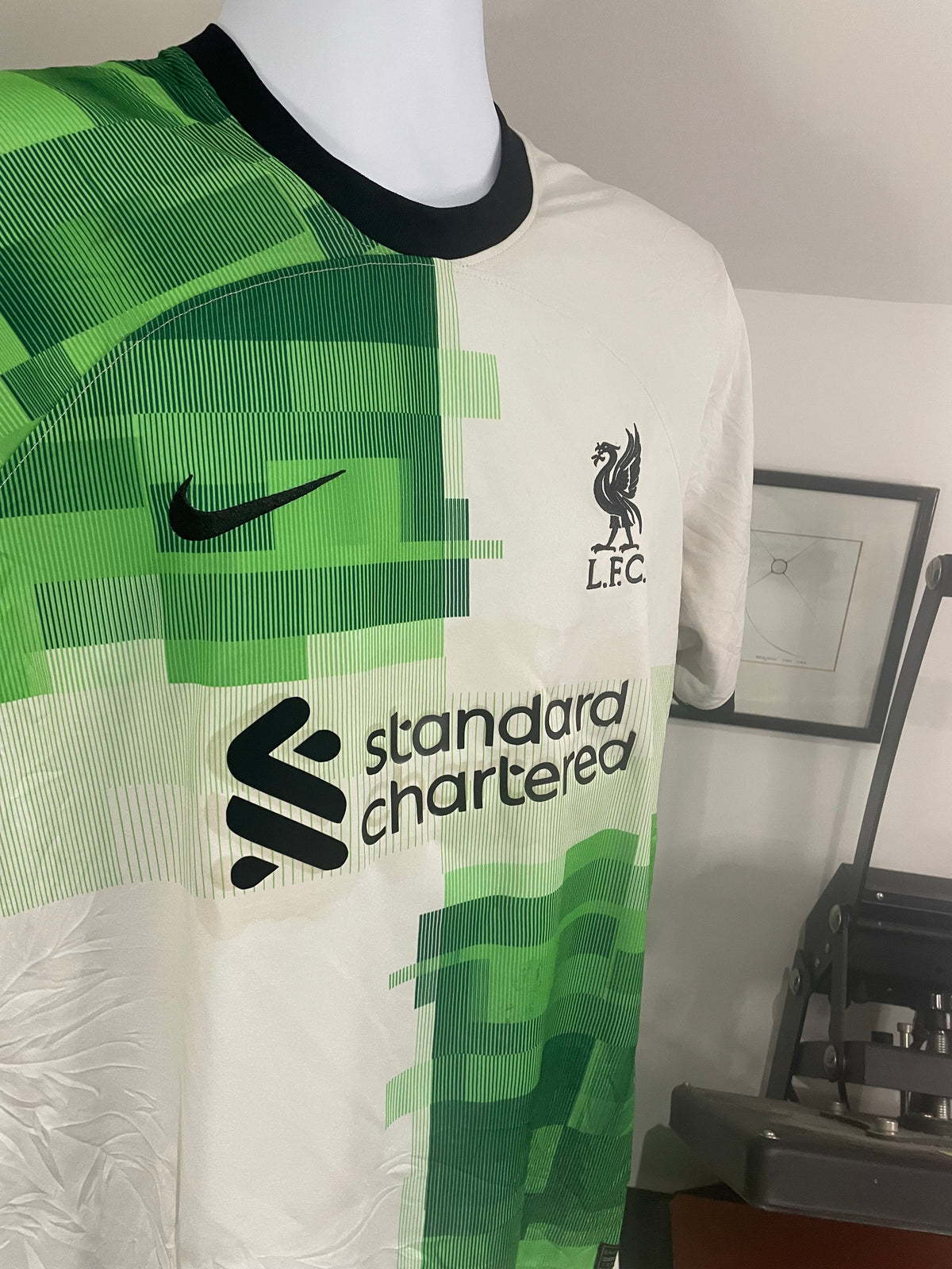 Nike Liverpool 2023/24 away shirt M.Salah