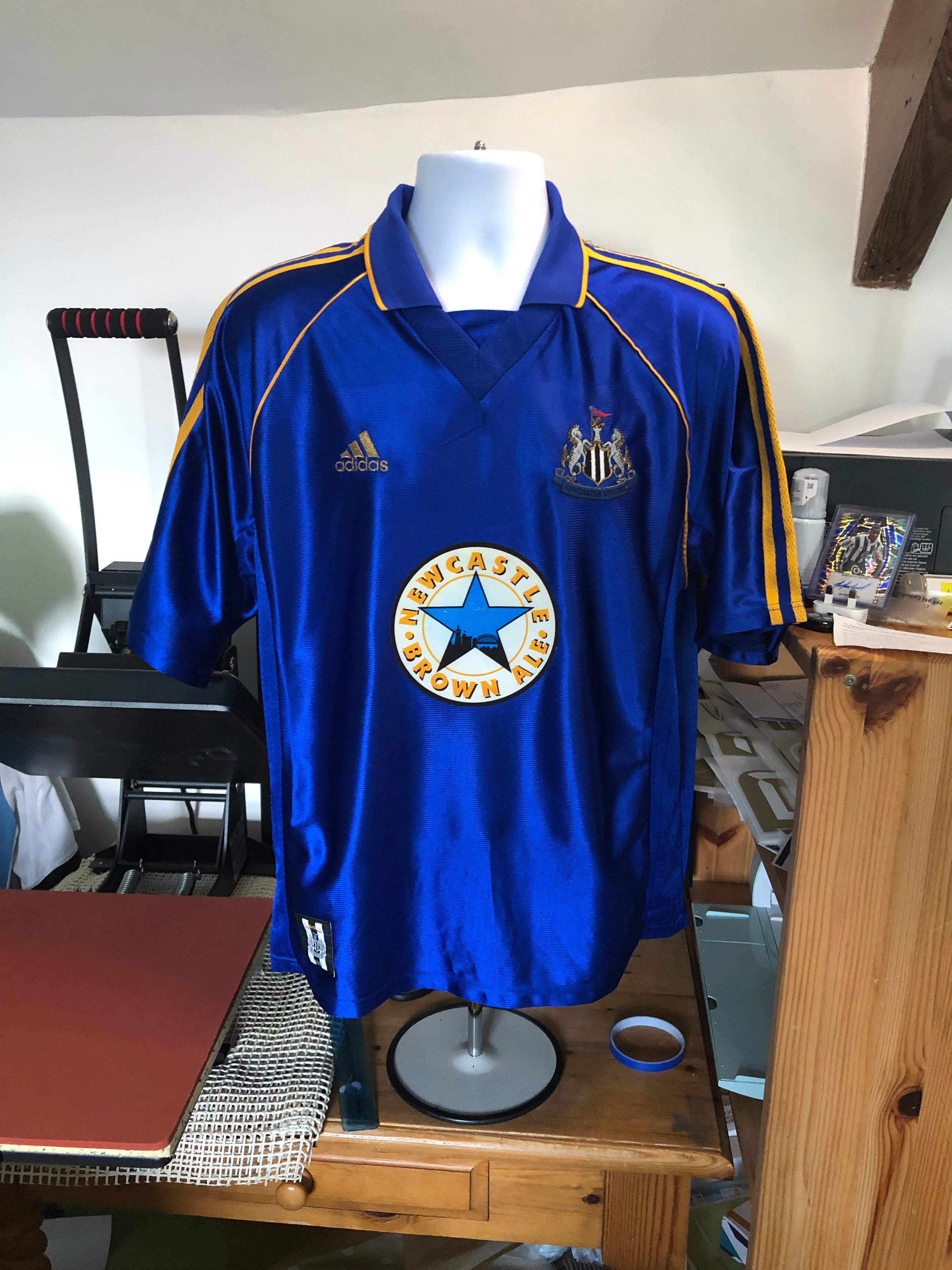 Newcastle Retro Newcastle United 1998 Shirt Newcastle United 1998