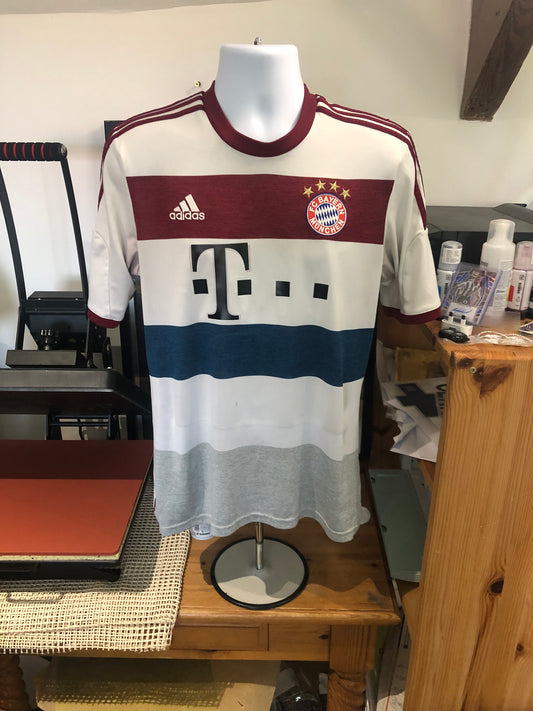 Bayern Munich 2014/15 Away Shirt Lahm 21