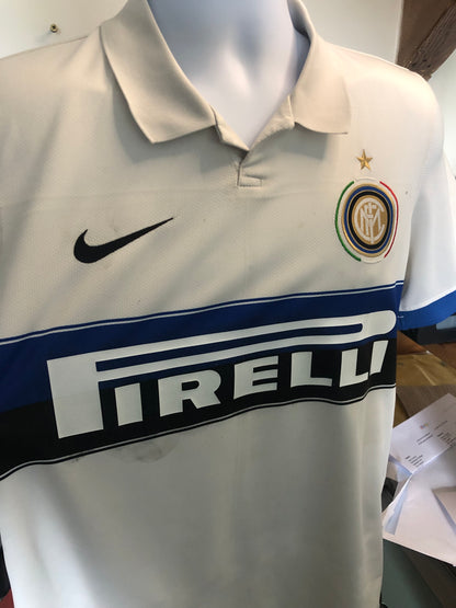 Inter Milan 2009/10 Away Shirt Balotelli 45